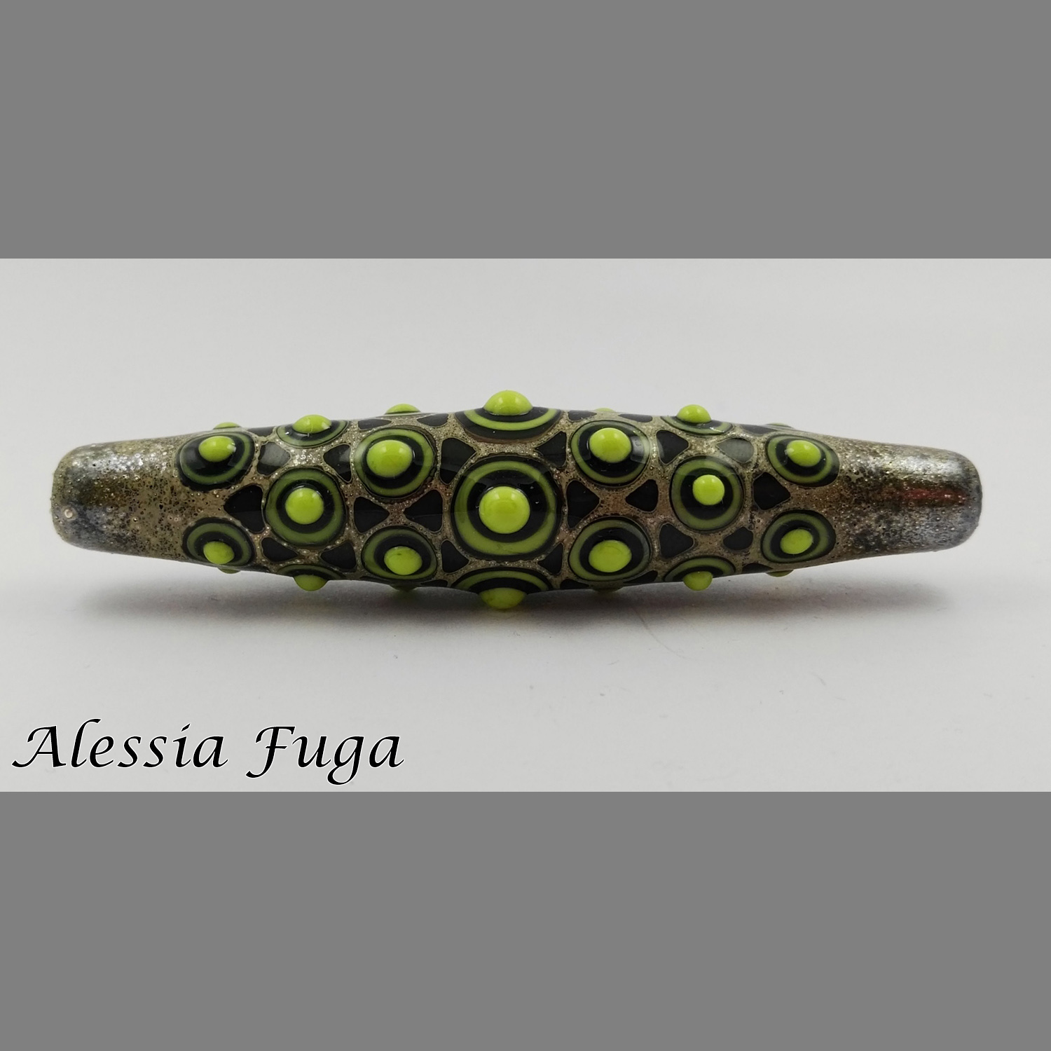 Focal lampwork "Fenice" glass bead in green