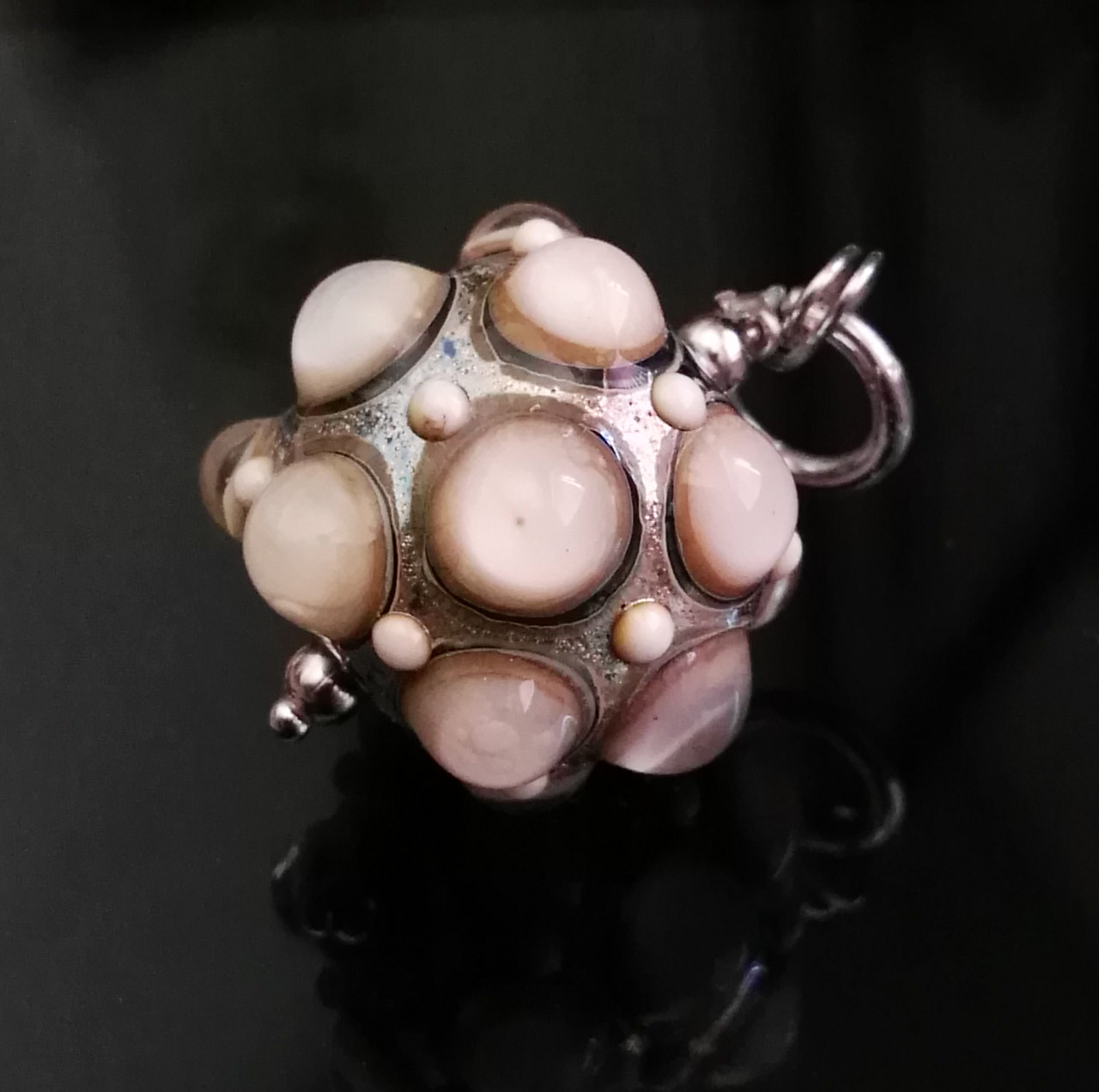perla piccola in vetro di murano avorio di Alessia Fuga