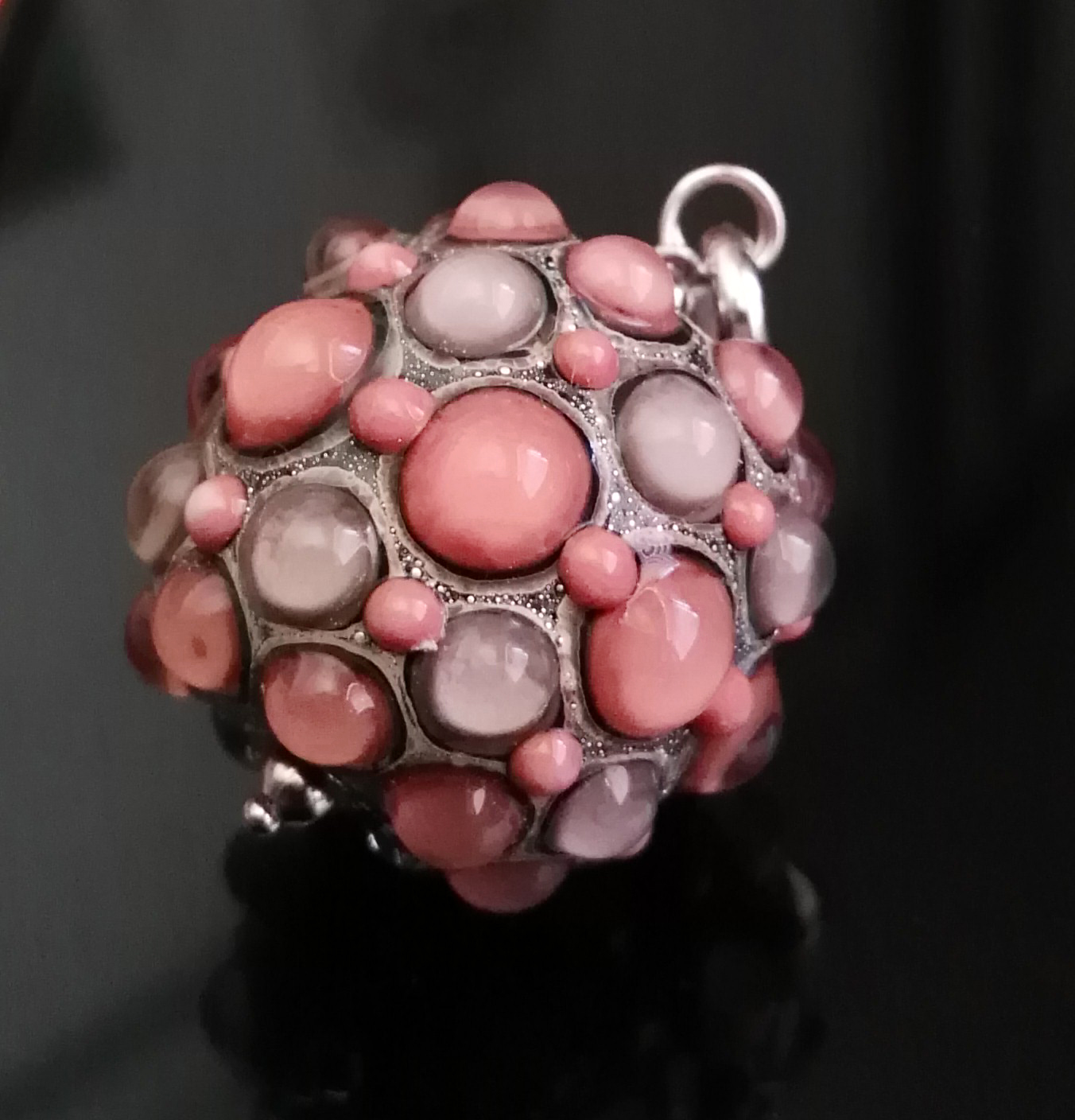 perla piccola in vetro di murano rosa antico grigio di Alessia Fuga
