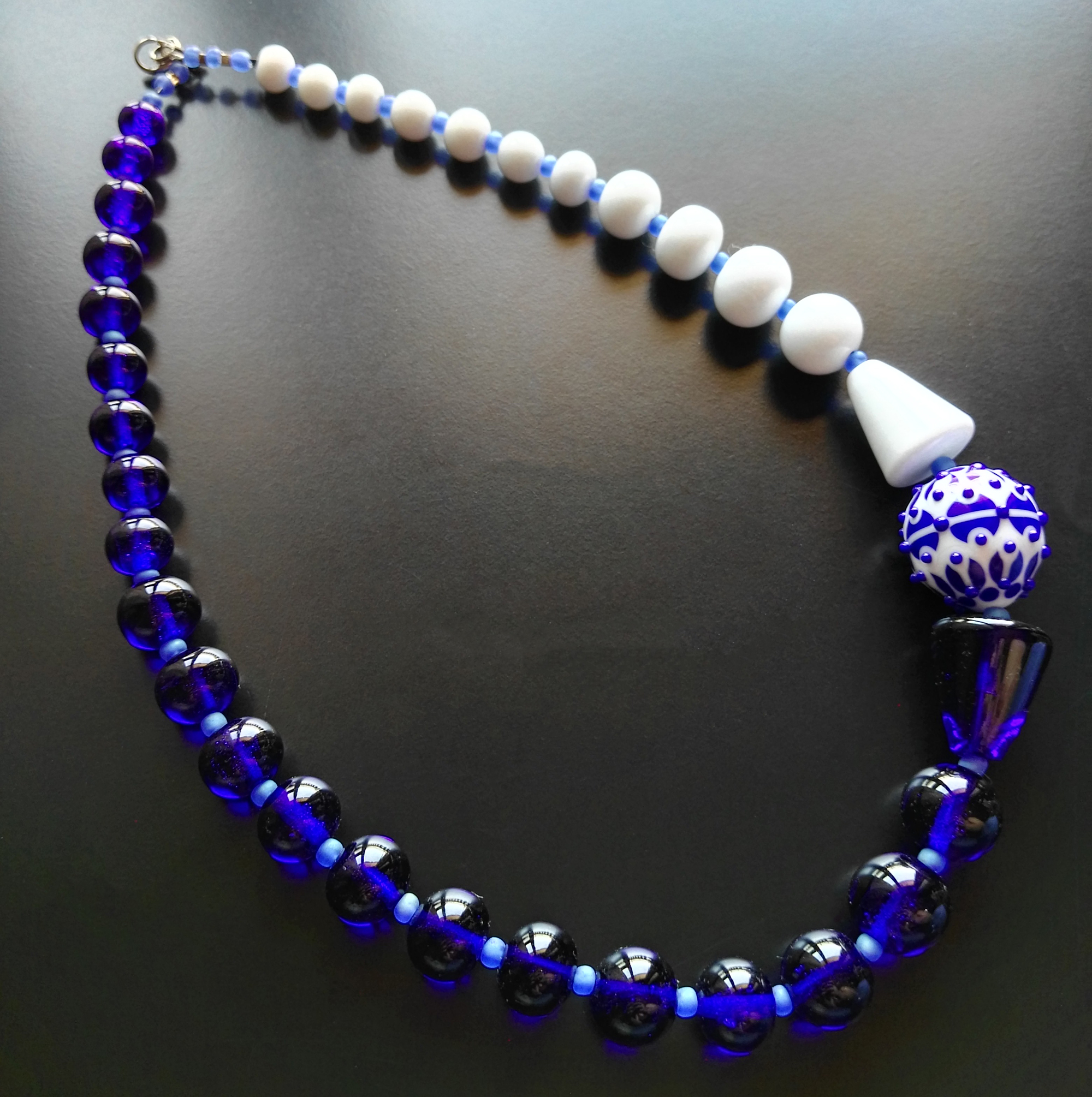Blue glass necklace by Alrssia Fuga