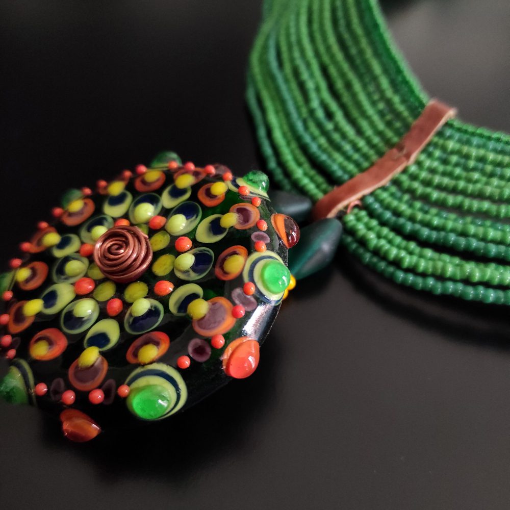 Collana africana e perla in vetro di Murano 5