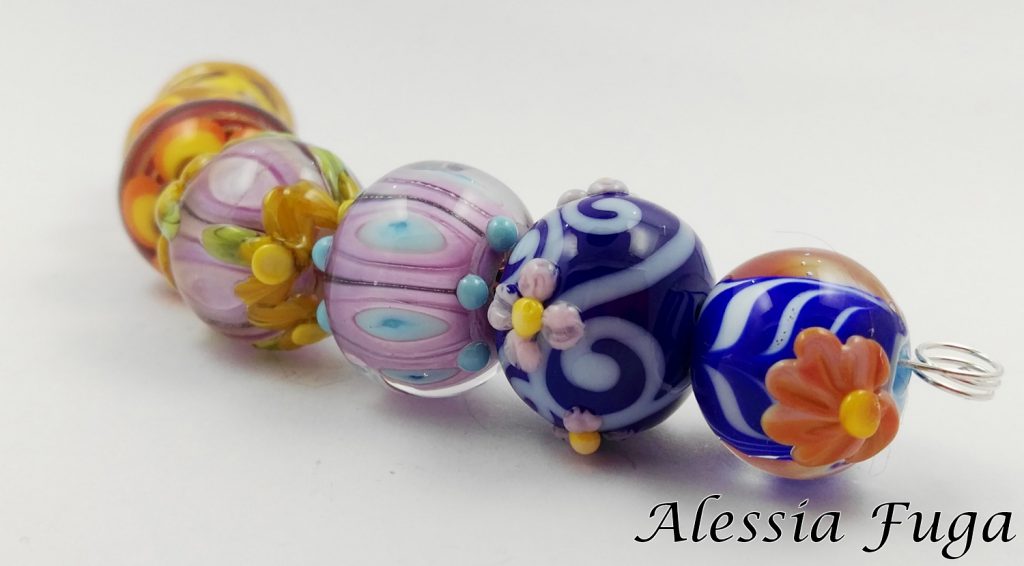 Small bolliwood lampwork glass beads set