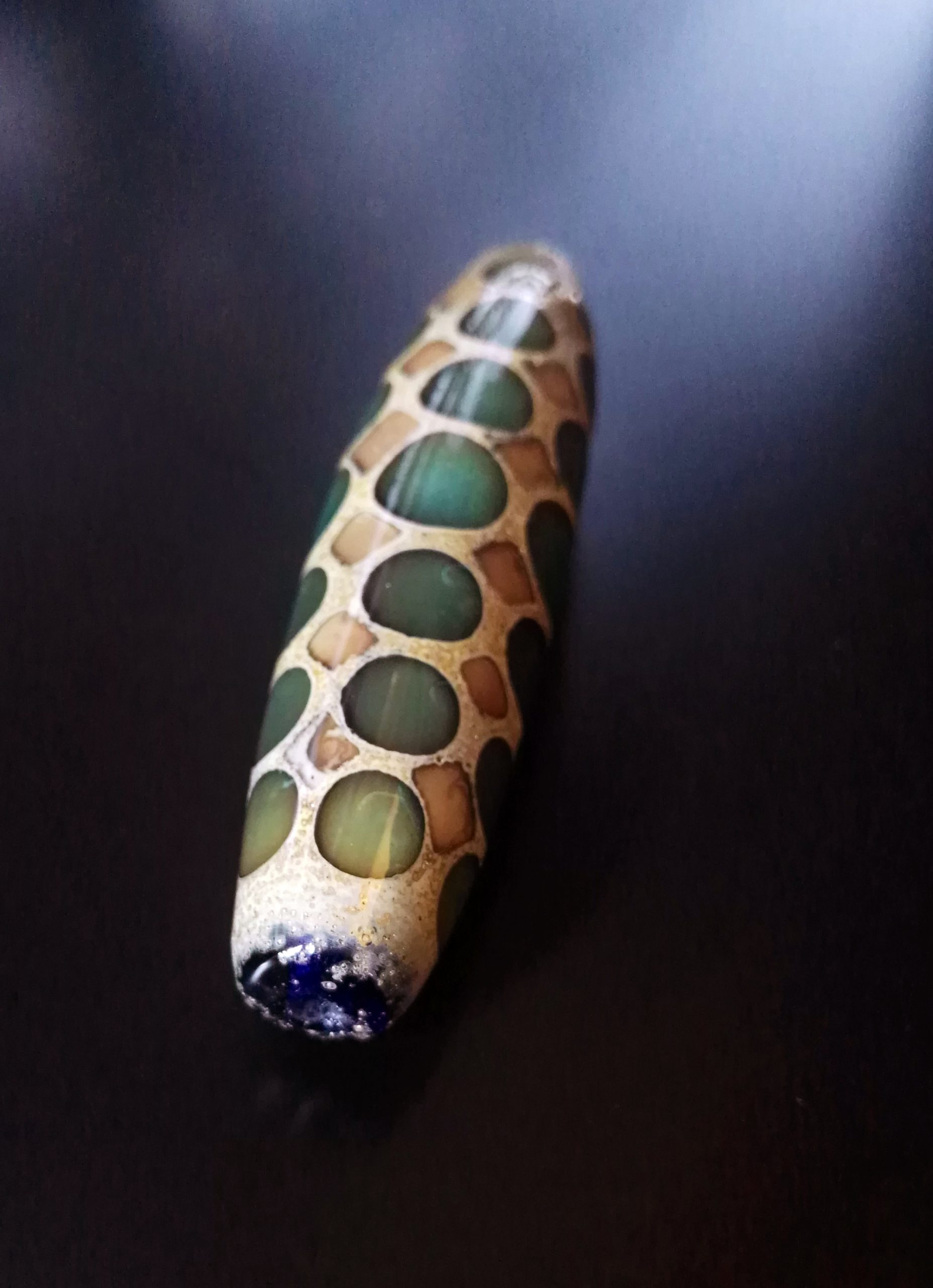 dav Murano glass bead in lagoon green by Alessia Fuga- perla di vetro in verde laguna fatta a mano da Alessia Fuga
