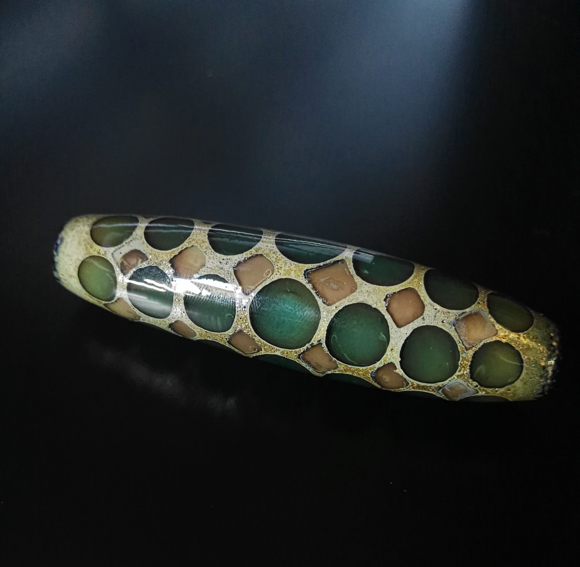 Murano glass bead in lagoon green by Alessia Fuga- perla di vetro in verde laguna fatta a mano da Alessia Fuga