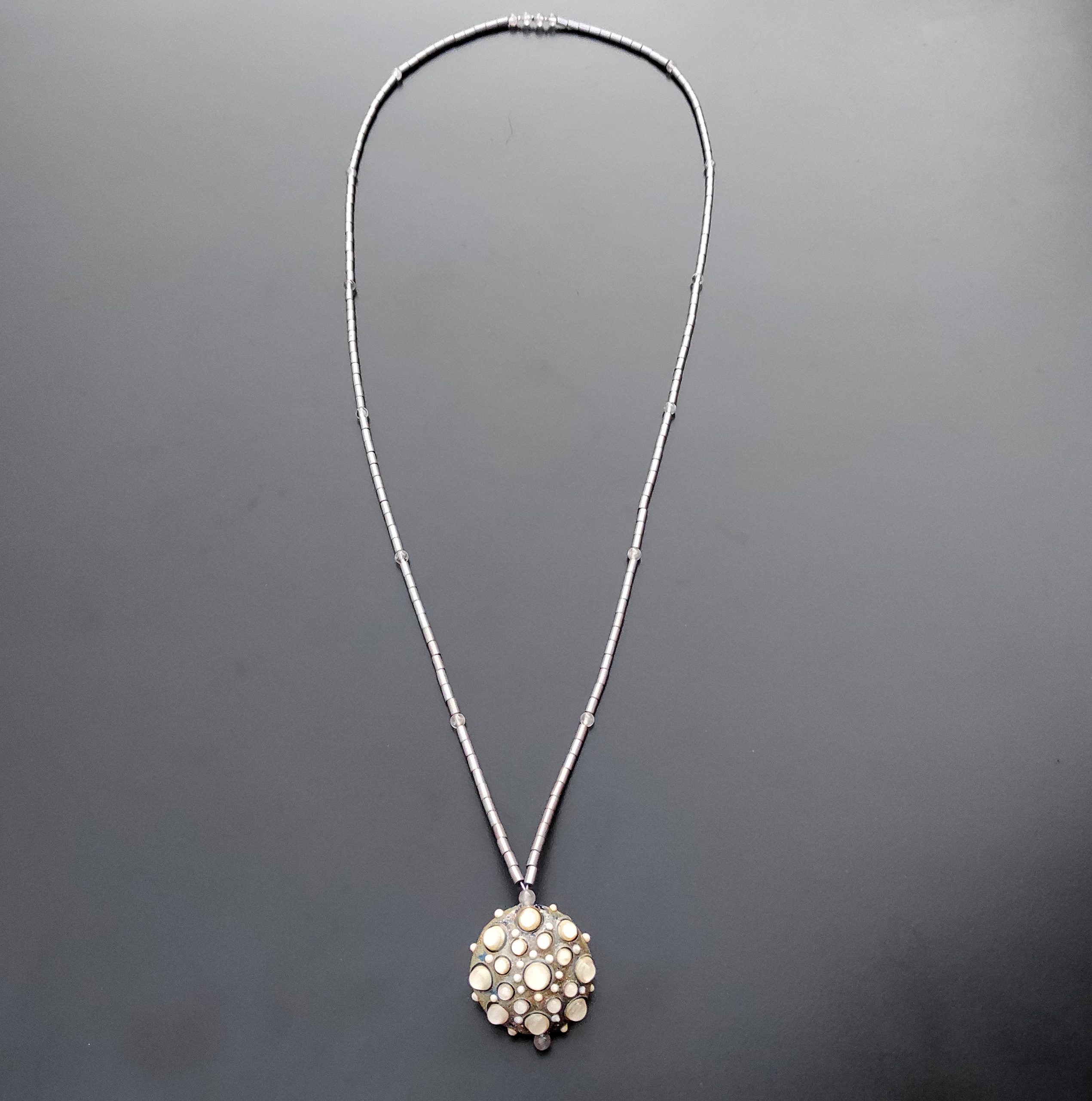 Collana ematite e vetro di Murano2 visione intera di Collana ematite e vetro di Murano