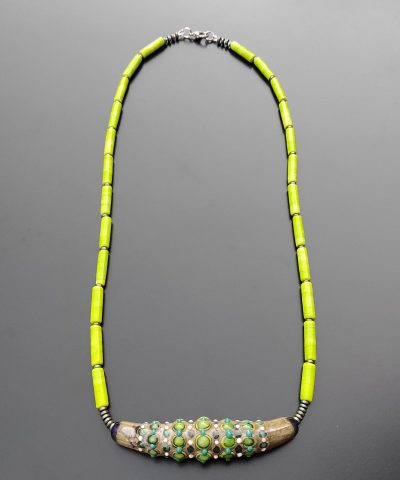 collana verde in vetro di Murano