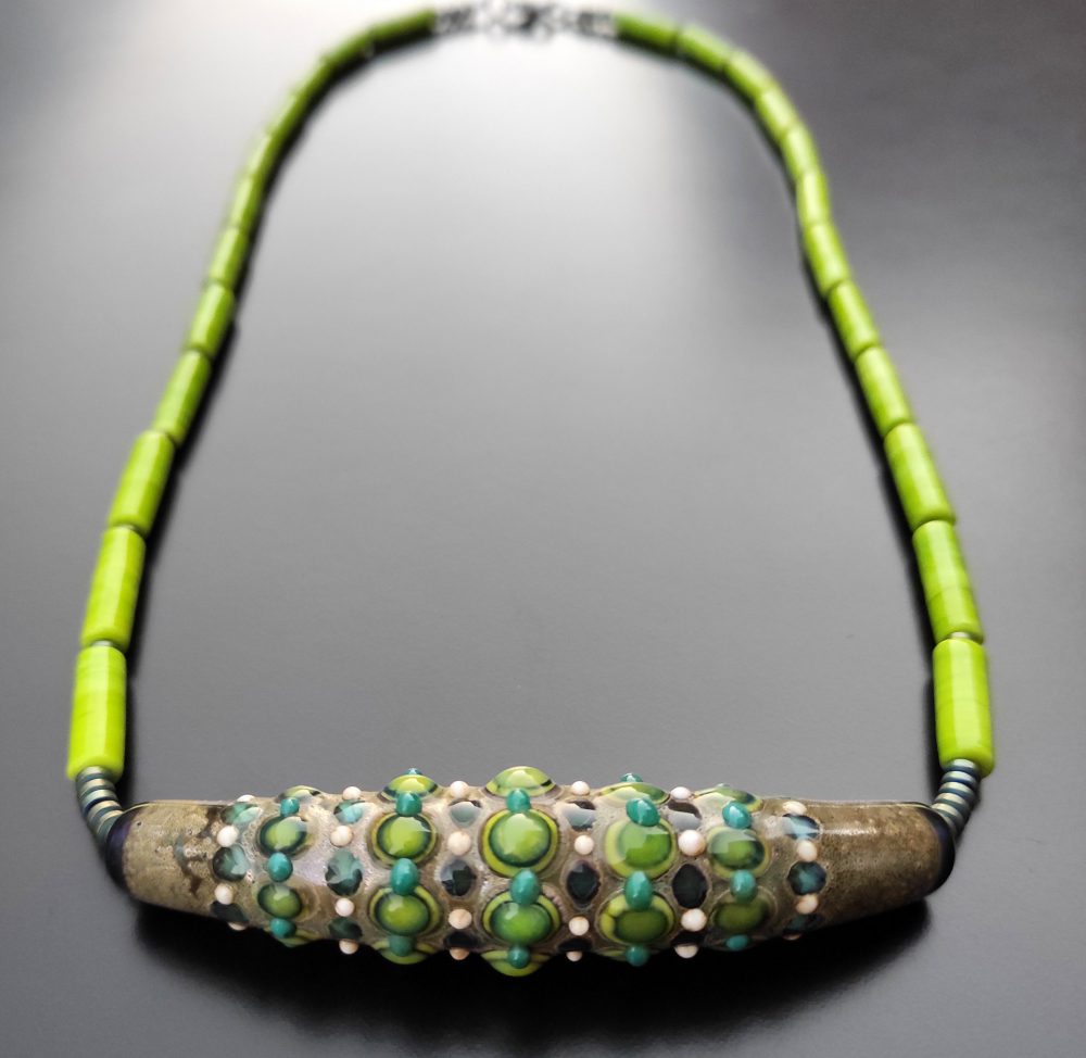 collana verde in vetro di Murano