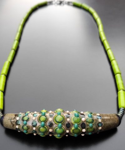 collana verde in vetro di Murano